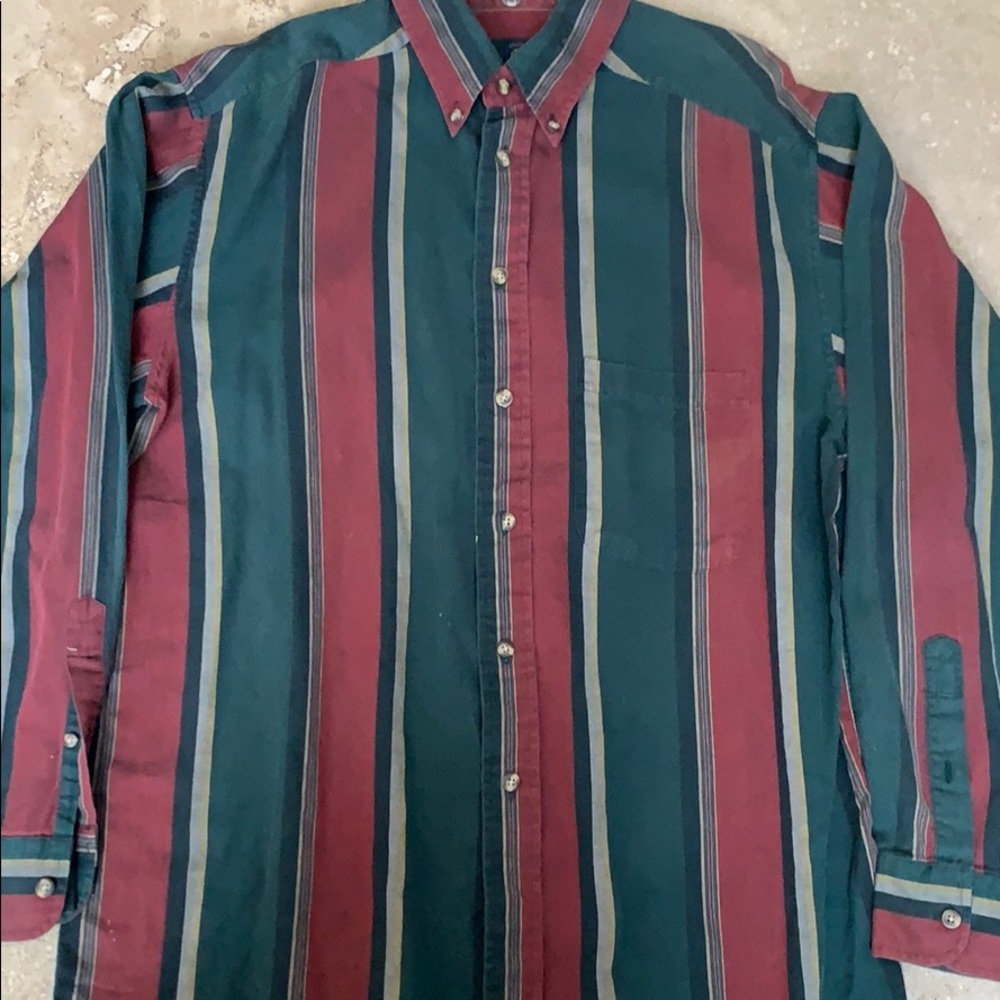 Medium Casual Long Sleeve Button Down